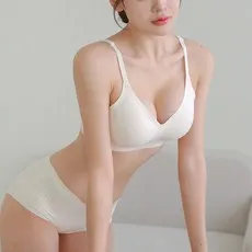 디디오 여성 패드일체형 노와이어 심리스브라 자연스러운 볼륨브라