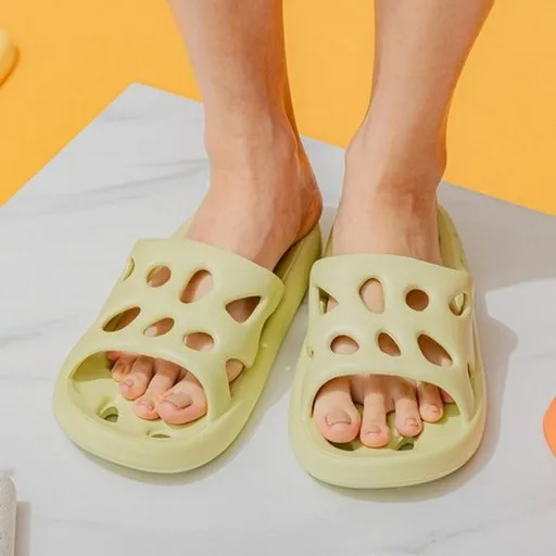 꾸미크 초경량 푹신한 미끄럼방지 물빠짐 도톰 치즈 욕실화