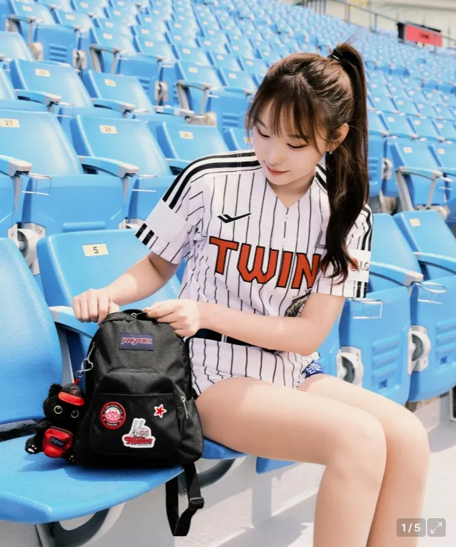 잔스포츠 X LG TWINS 발매