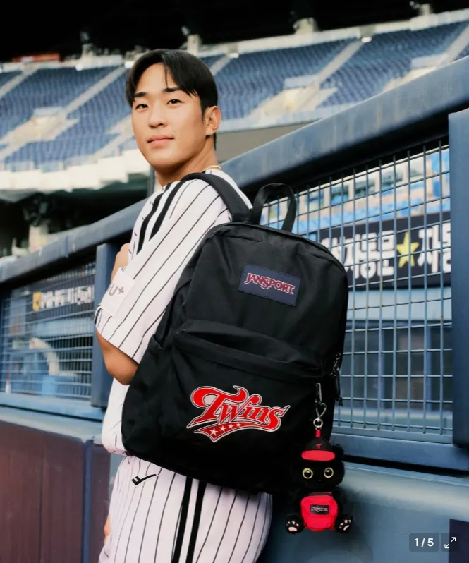 잔스포츠 X LG TWINS 발매