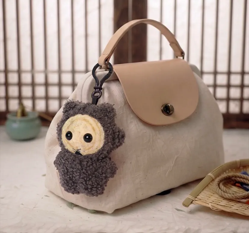 동궁/꺼먹살이 인형키링(8cm)