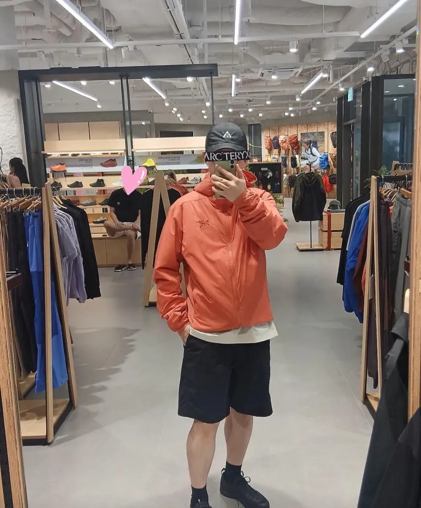 아크테릭스 아톰 후디 스톤 레드