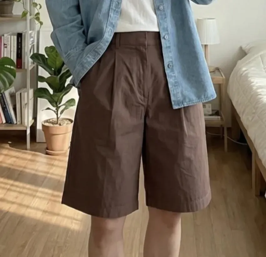 유니클로U 턱 와이드 숏팬츠 ₩24,990